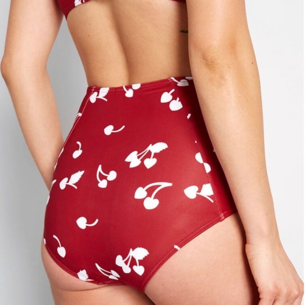 ModCloth, The Hannah High-Waisted Bikini Bottom - Picture 2 of 5